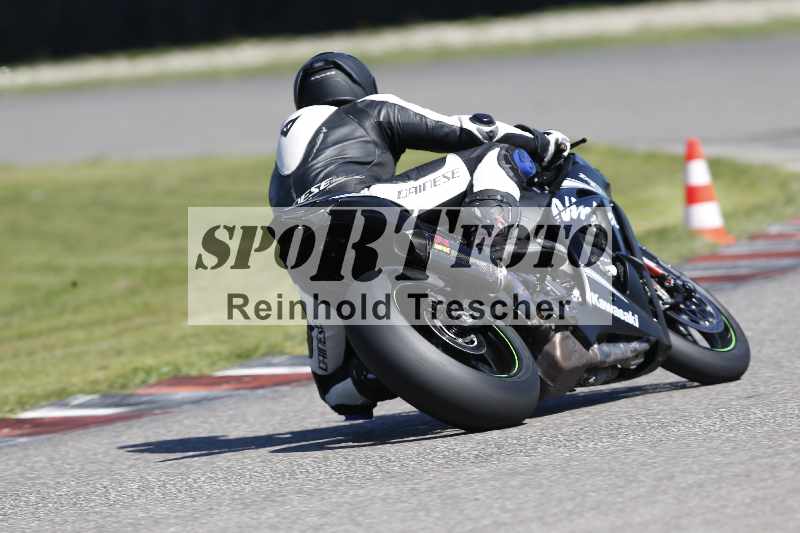 Archiv-2025/42 07.08.2025 Peter Studer Girls Day ADR/Gruppe blau/backside